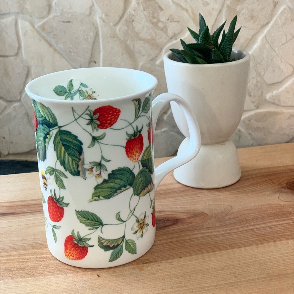 ROY KIRKHAM | Alpine Strawberry Mug | Fine Bone China